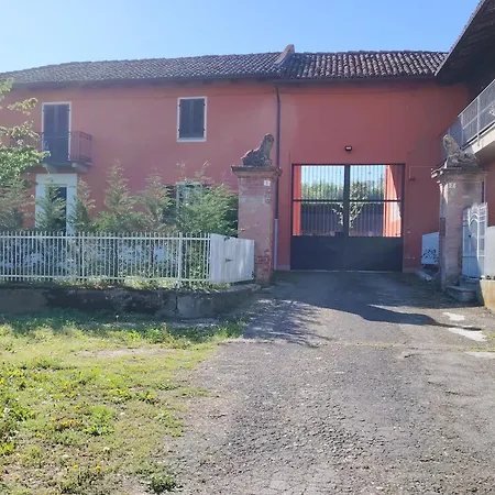 Samuela Guest house *