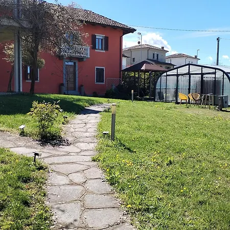 Samuela Πανσιόν Neive